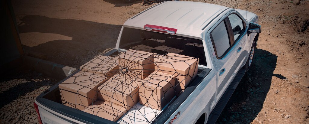 Catálogo de accesorios para el área de carga de tu camioneta de trabajo Chevrolet Silverado Turbo 2024