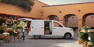Chevrolet Tornado Van 2025 con tamaño compacto espacio de carga que se adapta para cualquier negocio